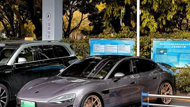 奔驰C260车主真实体验，开了三个月果断换车，小米SU7更香了