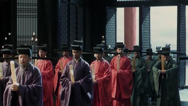 宋朝官帽上的两根长翅究竟是干嘛的？为何就连宋朝皇帝也要戴？