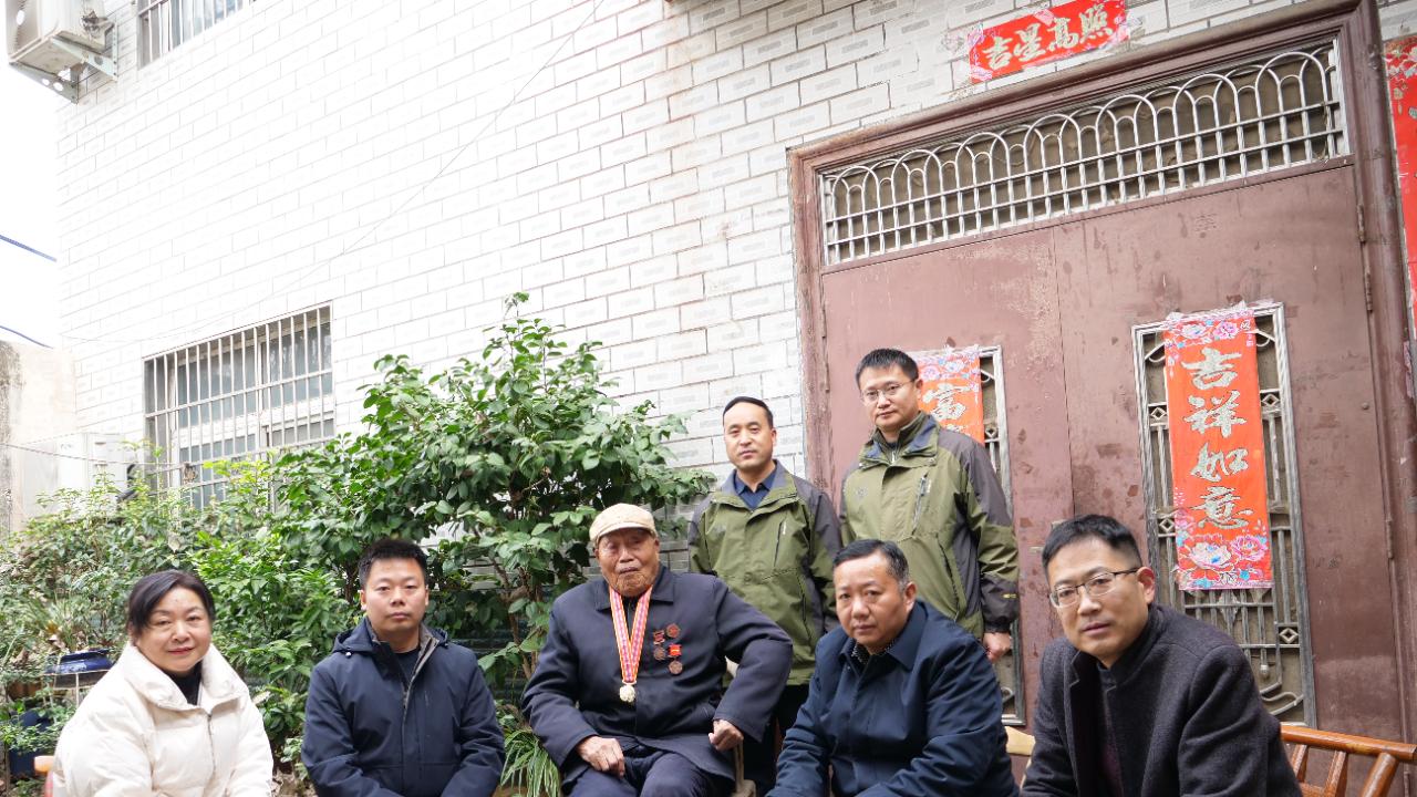 南阳市示范区：收集英模事迹 赓续红色血脉