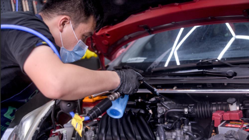 4S店打死不说的5大保养套路！老司机亲测避坑，一年能省3000元！