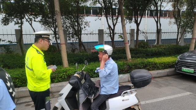 2025年，电动车有新政策，这3类车型禁止上路，违者将扣车、罚款