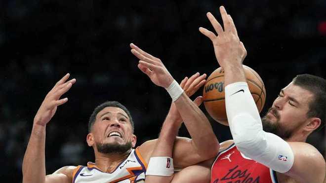 格林首秀29+6三分太阳送快船3连败 布克24+6+7哈登小卡缺席