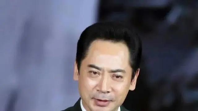 著名演员刘劲：我这辈子最正确的决定，就是娶了一个平凡的妻子