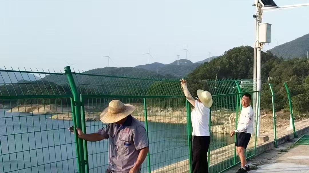 水库护栏网：无声的守护者，生命的坚固边界（常用规格介绍）