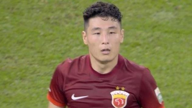 男足32人实力分档：费南多第五档，第二档共6人，京鲁6将第一档