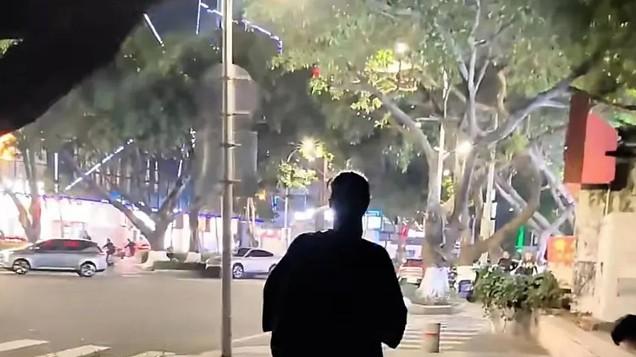 蒋欣自曝又瘦15斤！大方脸瘦脱相成“猴脸”，不婚原因引网友怒赞