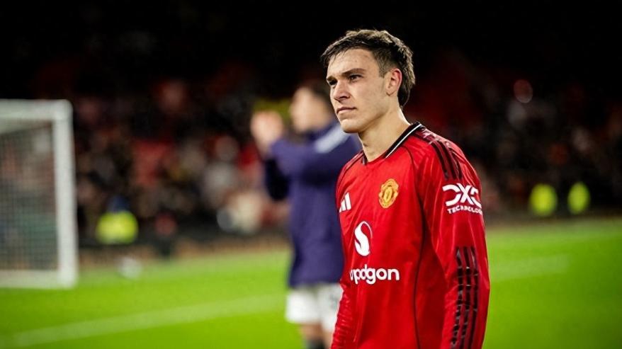 曝曼联又一水土不服的乌加特有机会离队！