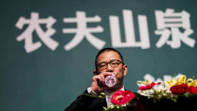 钟睒睒上位，首富榜变天了