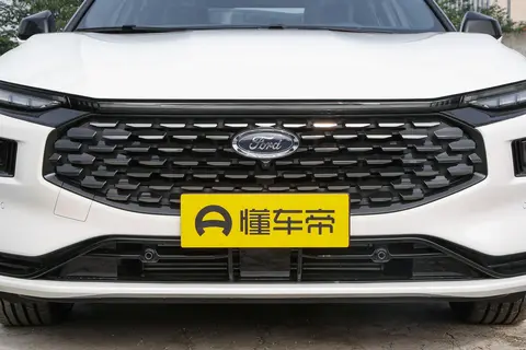 探索福特蒙迪欧2025款EcoBoost 245至尊型的价值