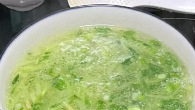 广东女子远嫁江西，晒出婆家晚餐，妈妈看完直呼：“快回来吧！”