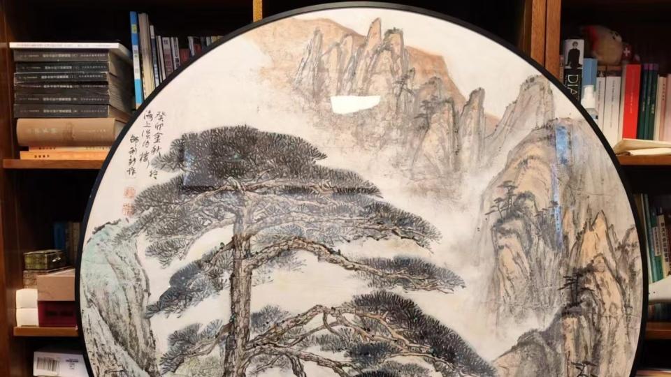 以生命为墨，咏唱丹青长歌一一邵利新