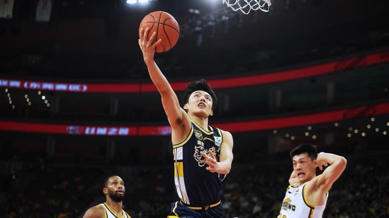 辽宁83-127广东，可怕的不是输球！而是四个坏消息对辽宁打击很大