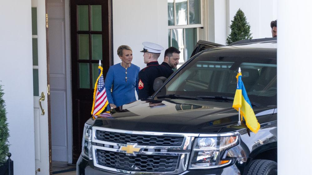 泽连斯基中计？乌内部官员怒批总统，总理已亮明态度