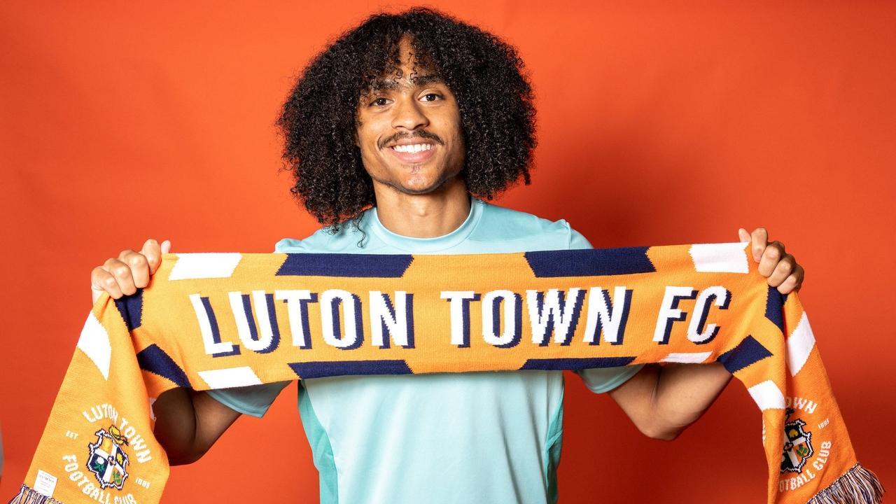 重磅！被国足抛弃的人进世界杯了！