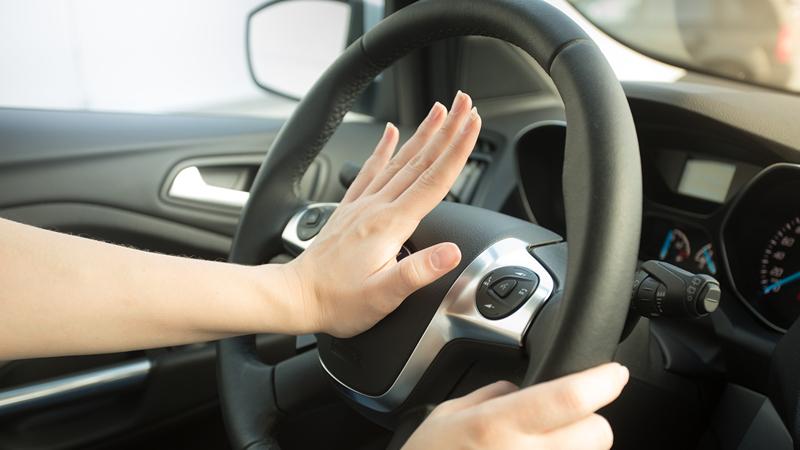 汽车喇叭的合理运用技巧