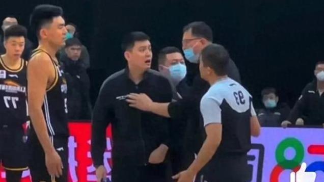 CBA焦点事件，杨鸣情绪被罚，余嘉豪受伤缺席，齐麟复出