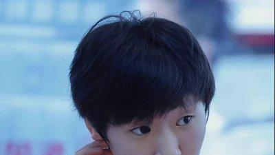 闹大了！饭圈冲击《重庆晨报》，被迫下架王曼昱视频，全网愤怒