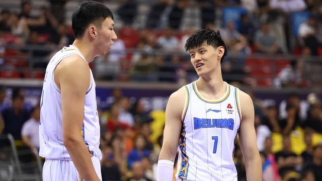 北京首钢官宣曾凡博回归！3年B类合同，多方辟谣千万年薪