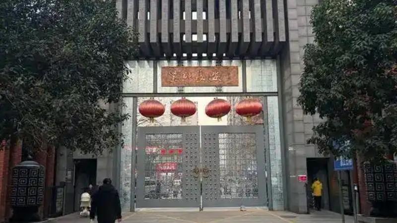 西安电梯死人，能取消物业管理吗？