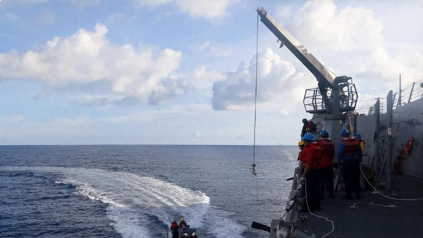 美日菲南海挑衅？中方轰- 6K挂弹巡航：以前甩鞭子，现在直接亮枪