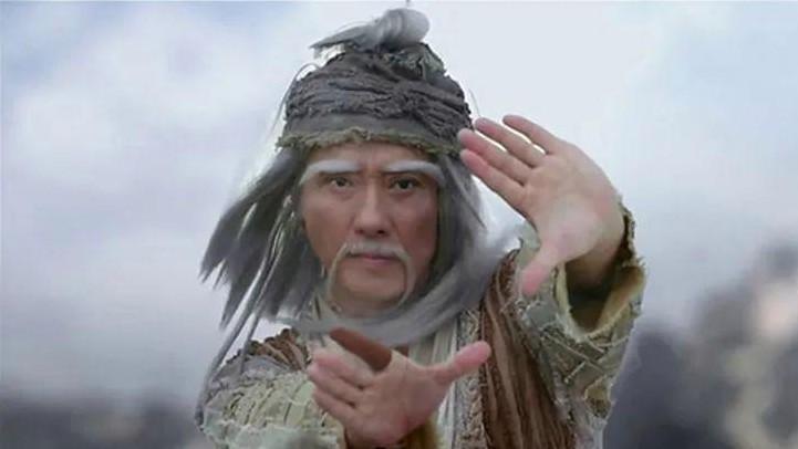 他是洪七公的师父，24岁就拥有百年内力，少林丐帮西夏大理都很捧他