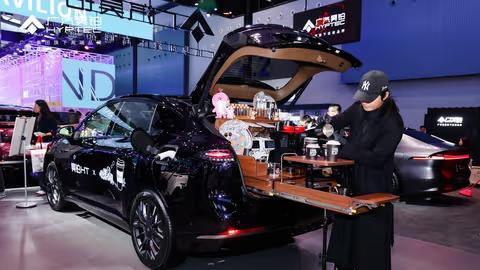 谁把大湾鸡请去广州车展了？广汽昊铂HT用创意解锁看展新姿势