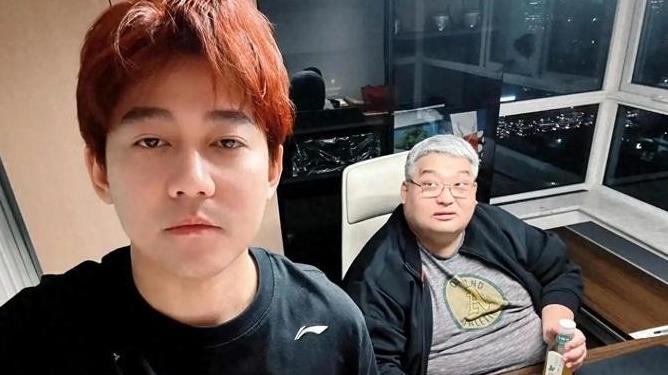 苏醒买衣送经纪人！龙哥体重超200斤！沙发大款气场全开！