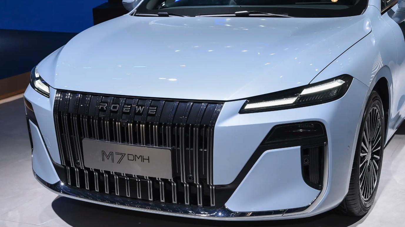 又一位插混B级强力选手，荣威M7 DMH，亲民路线，劳斯莱斯韵味？