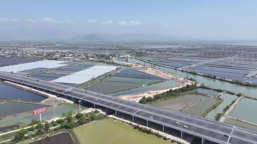 长沙湾特大桥西辅道桥梁连接线预计10月通车 道路改扩建加紧推进