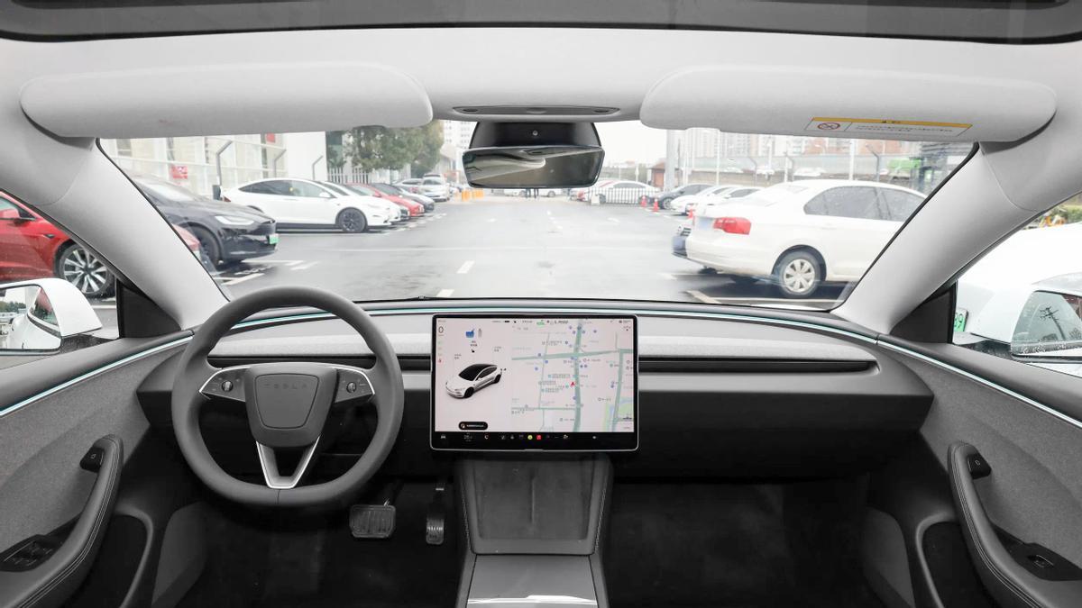 预算20多万想买纯电家轿，极狐 阿尔法S5和Model 3，究竟该如何选？