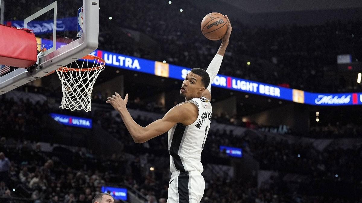 3分，追平，3分，反超，文班亚马尽显超巨本色