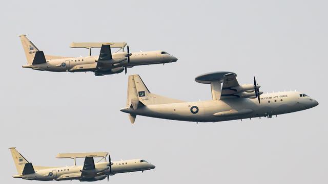 印度扛不住了？印媒：主动向美国求购预警机，坐实阵风被歼10击落