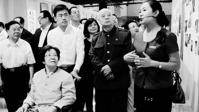 普通工人子弟徐宁，和毛主席的女儿离婚，他后来去了哪儿？