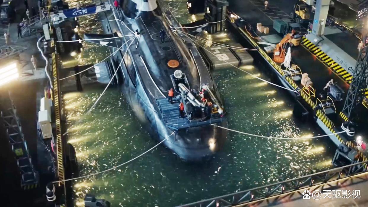 《蛟龙行动》：一部用10亿投资教会我们“如何精准踩雷”的教科书