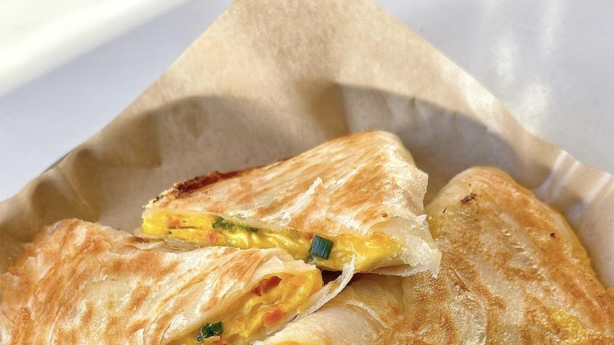 “一张手抓饼的逆袭”——香葱芝士火腿爆浆手抓饼