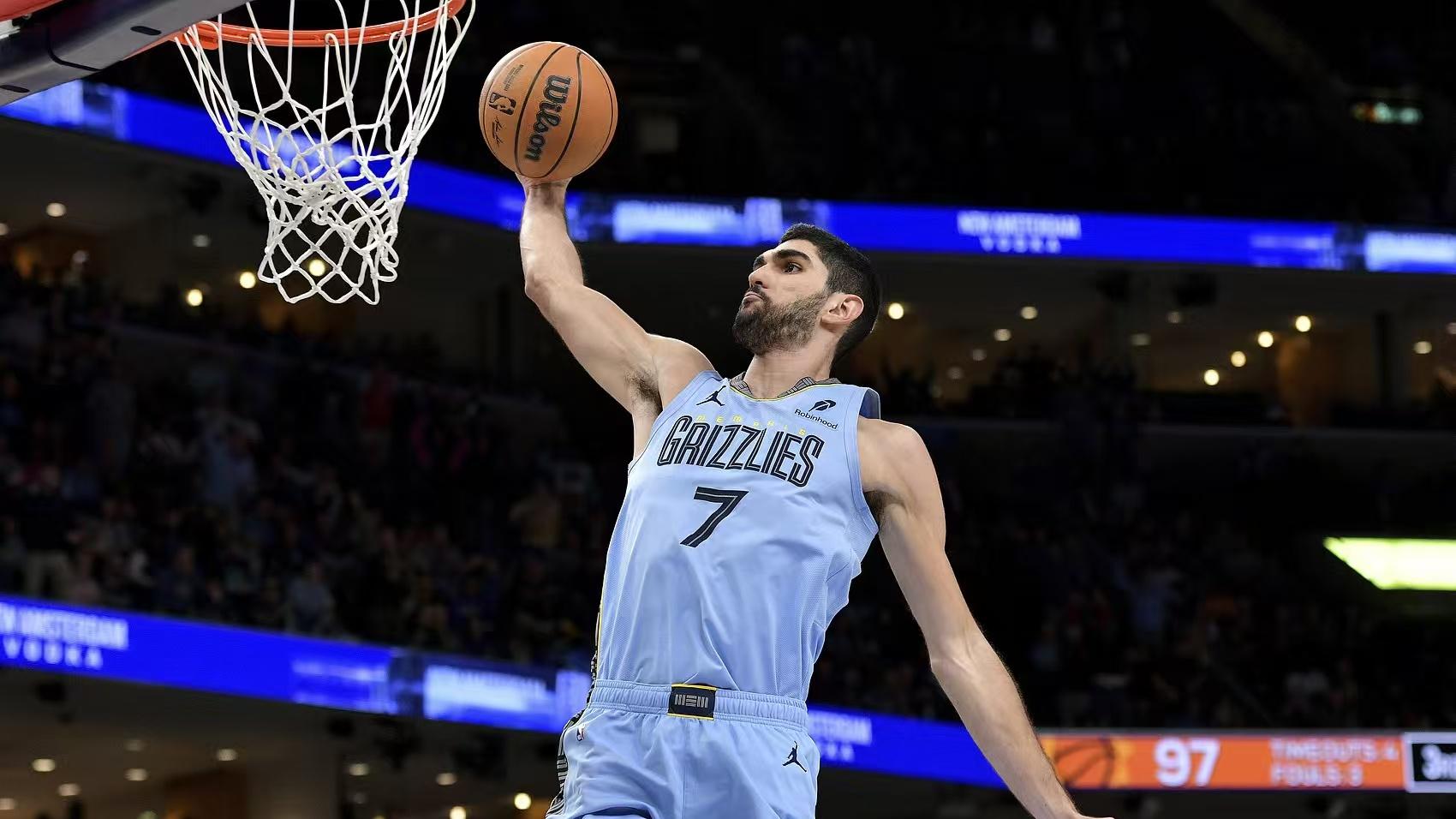 福克斯26+9无缘今日最佳，因为马克西54+5+9创4项纪录