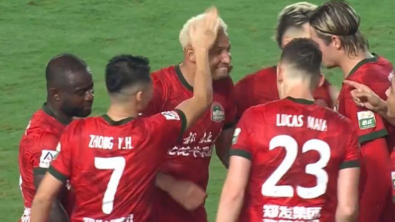 爆冷！国安客场 0-2 输给河南队：主帅黑脸藏不住，争冠路再遇重创