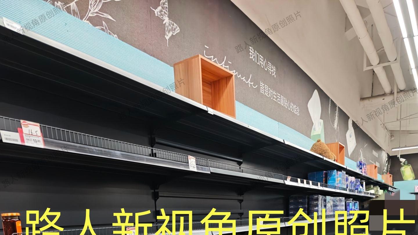 蓬安：永辉超市快停业了，客流场景好热闹呀