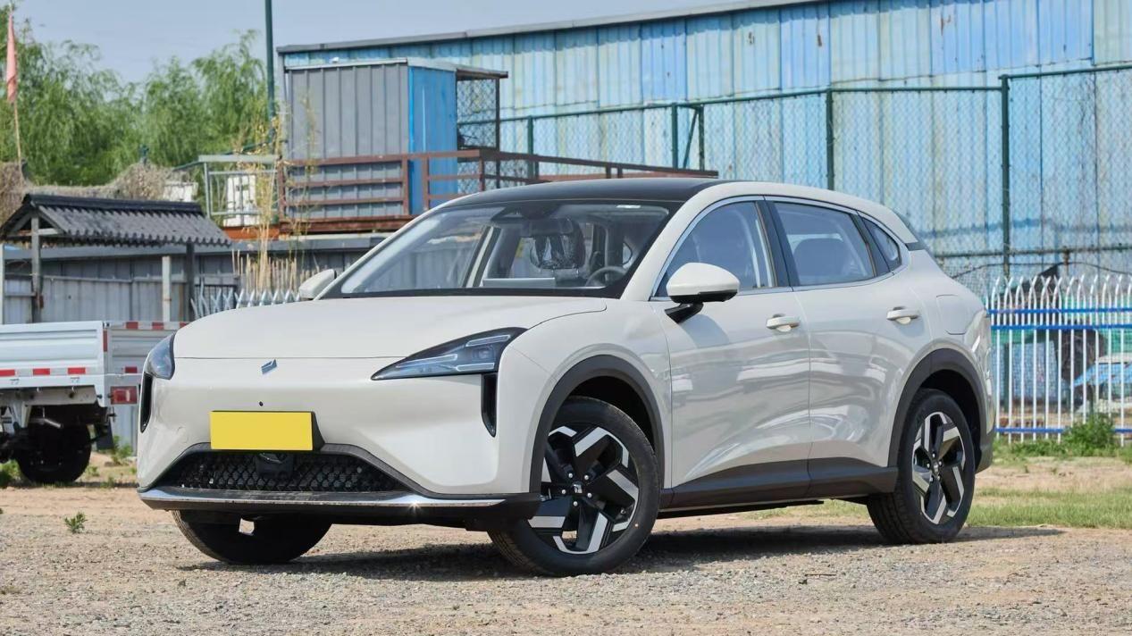 想买10多万的纯电SUV，宝骏云海、零跑B10和银河E5该如何选？