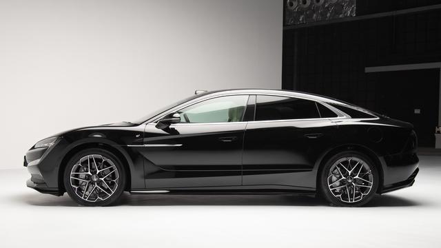 仰望U7官宣3月27日上市，提供纯电插混版，搭载云辇-Z系统