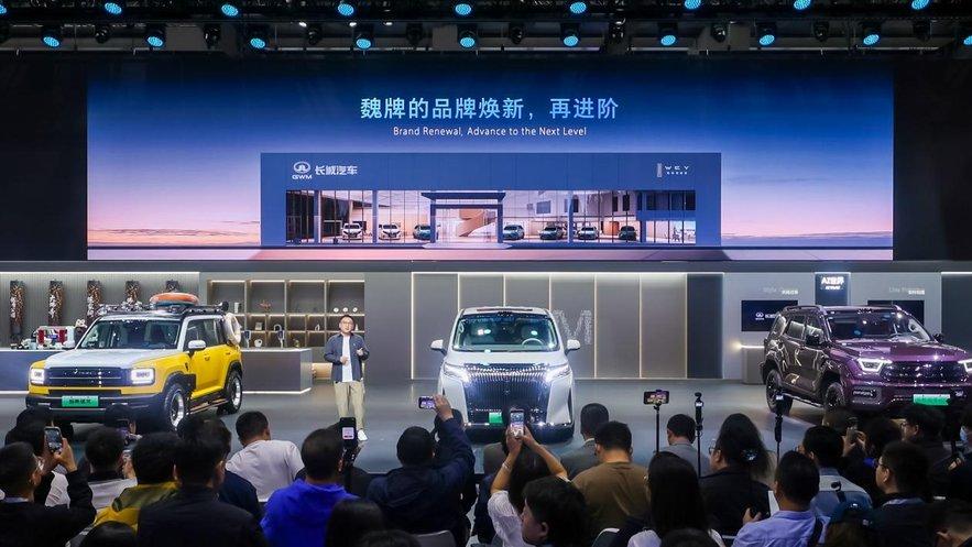 魏牌闪耀广州车展：VLA辅助驾驶大模型即将“上车”