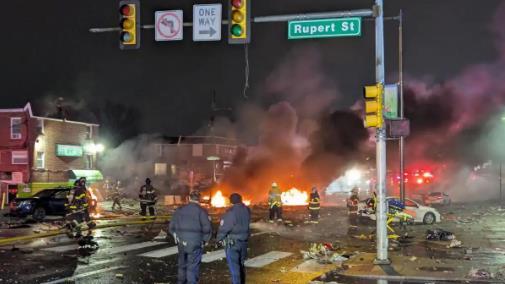 央视曝光，美国两飞机相撞，1死3伤现场惨烈，15天已出现6起