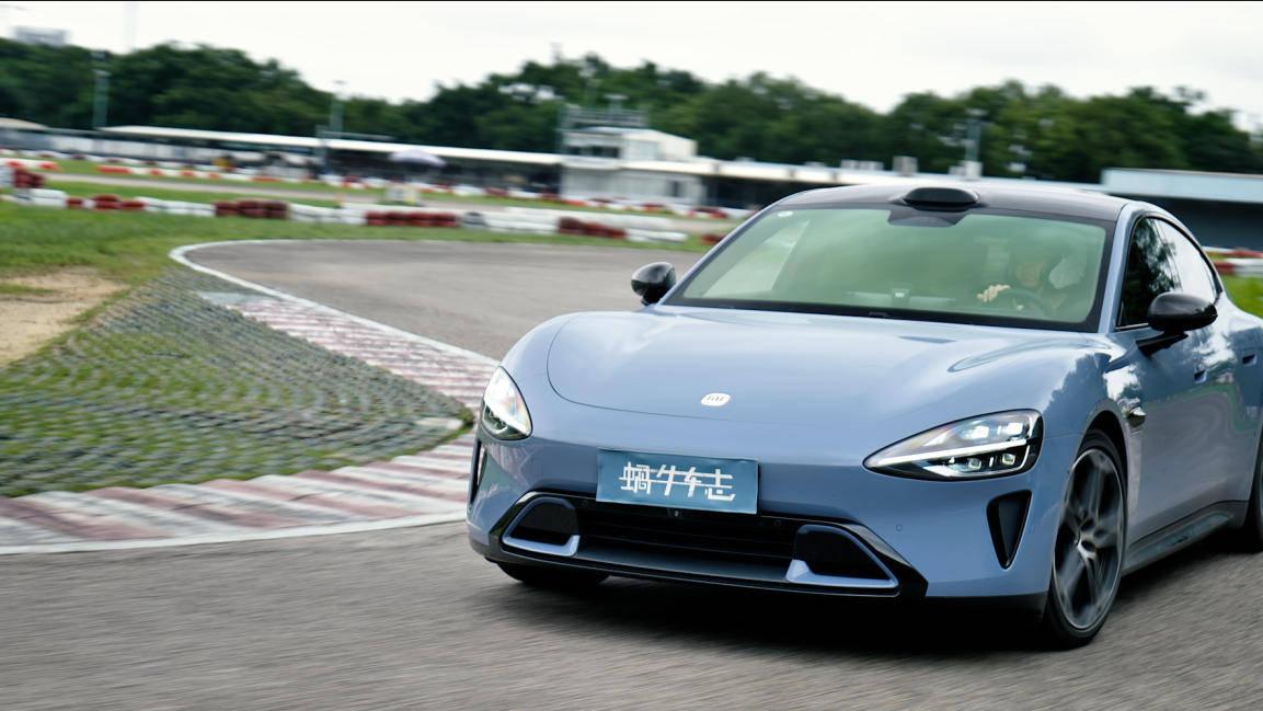 Model 3长续航后轮驱动版单独降1万，精准降价特斯拉慌了？