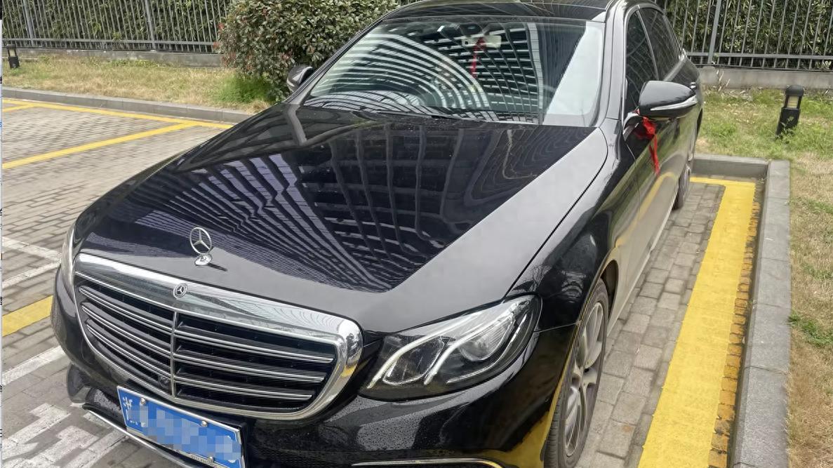 9挡手自一体，2020款奔驰E300L，豪华大气，商务出行新选择