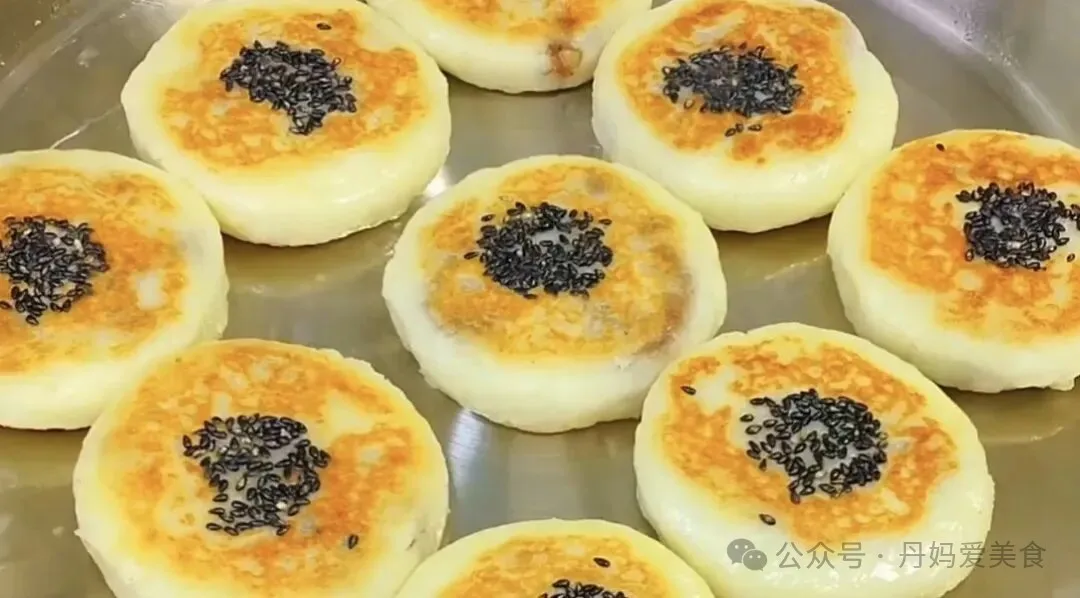 红枣“养颜，”山药“健脾”用电饼铛做的枣泥山药小饼