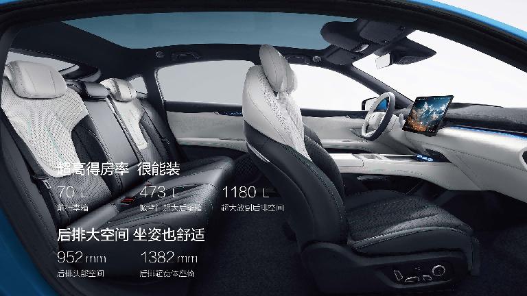 深蓝L07，承包全家出行的幸福感