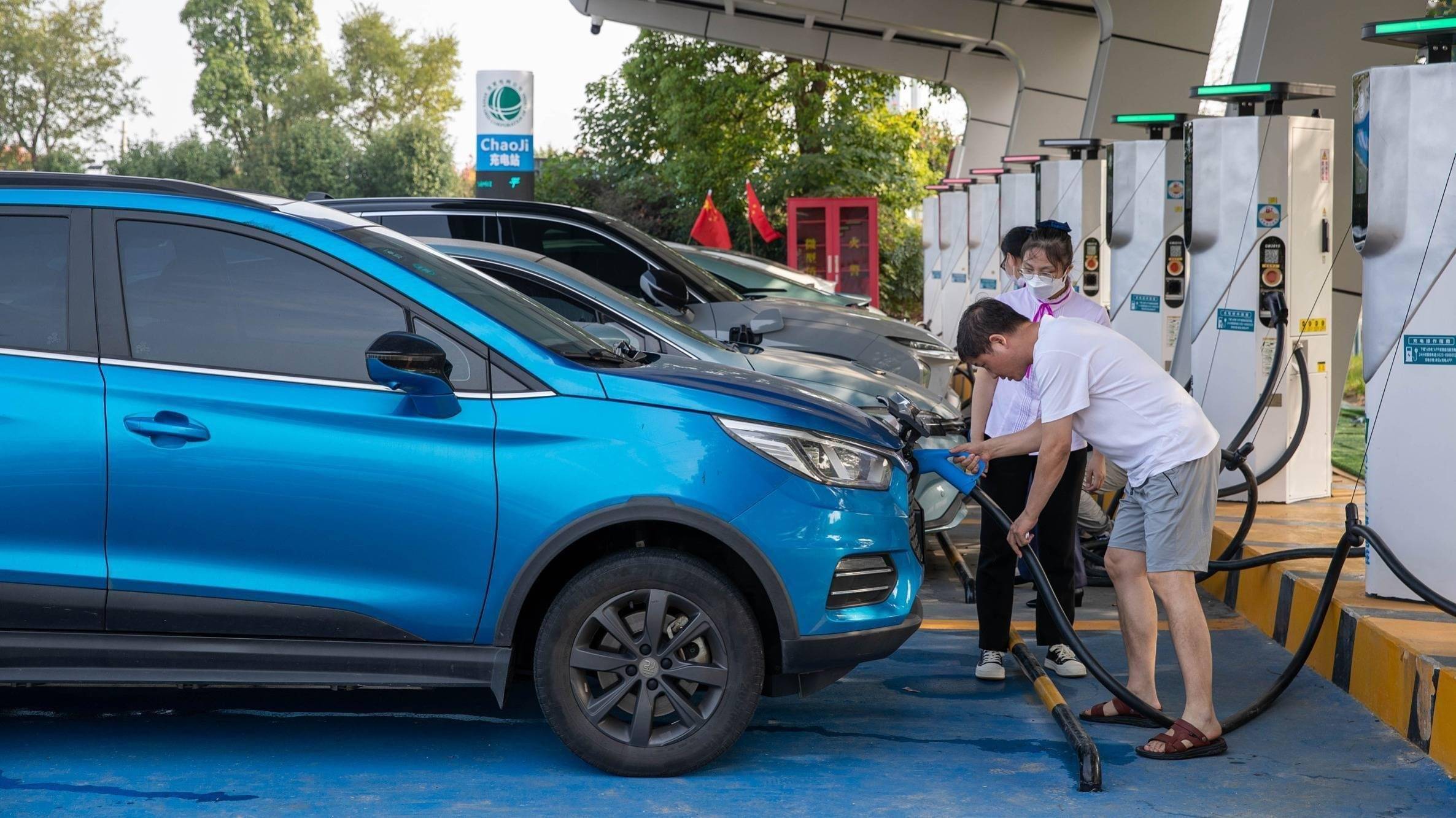 我开纯电动车跑趟高速，发现网络上说错了，600公里不是黄金续航