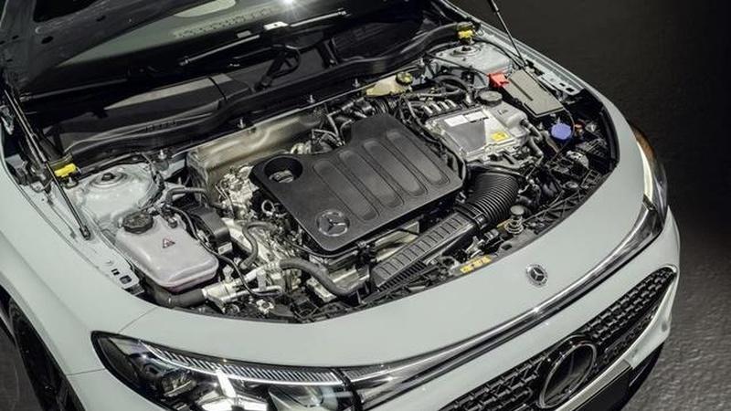 全新奔驰CLA正式发布，设计全面升级，蝴蝶尾灯取消引热议