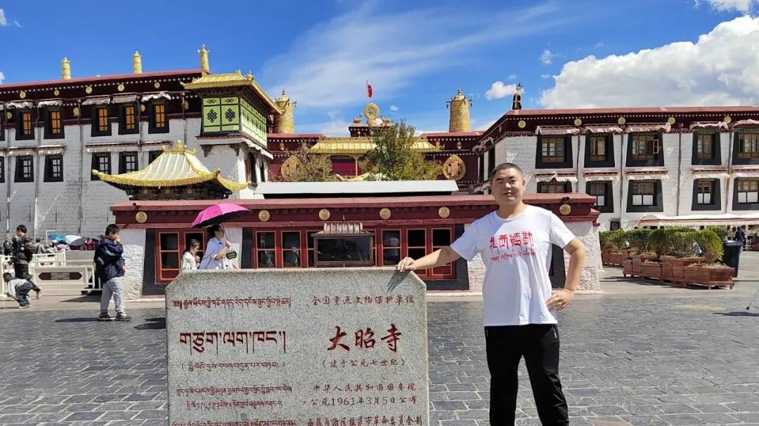 拉萨市：走进大昭寺