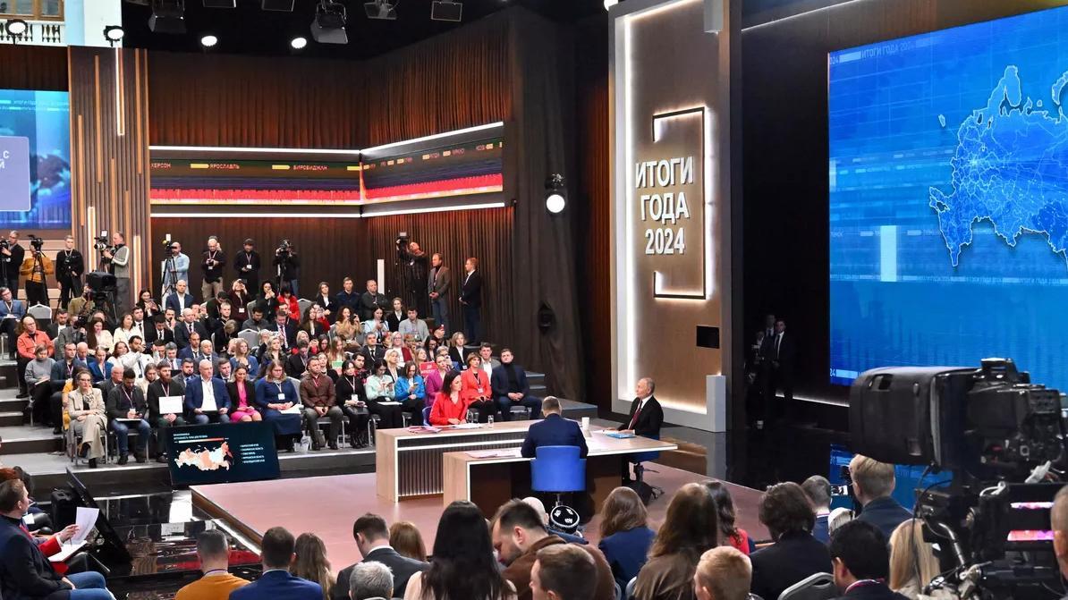 沉默两天后，普京连谈四个小时，直言后悔一件事，对中俄有新评价